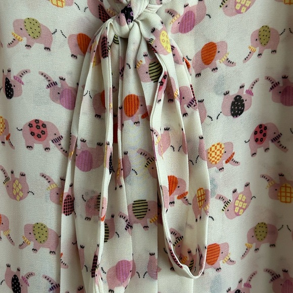 Elephant Novelty Print Blouse Medium Sheer 3/4 Sleeve Under Skies Button Down - Picture 5 of 8